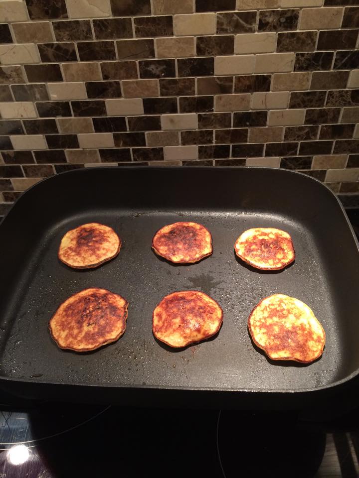 2Ingredient Banana Pancakes Nutrition at a Glance by Robin Glance